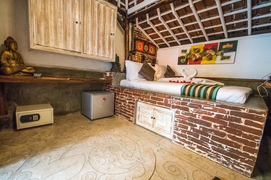 Hobbit'S House Homestay Banyuwedang Εξωτερικό φωτογραφία