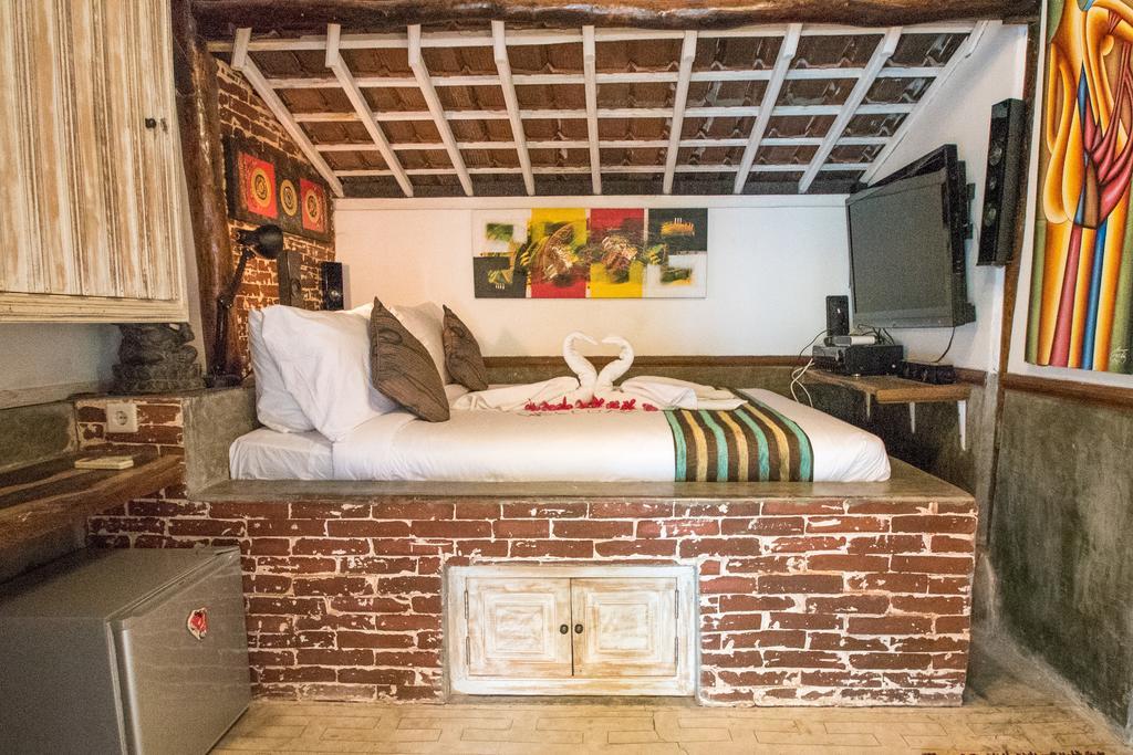 Hobbit'S House Homestay Banyuwedang Εξωτερικό φωτογραφία