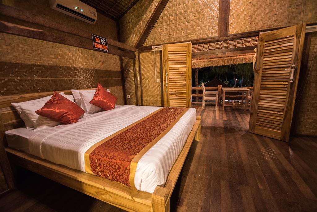 Hobbit'S House Homestay Banyuwedang Εξωτερικό φωτογραφία