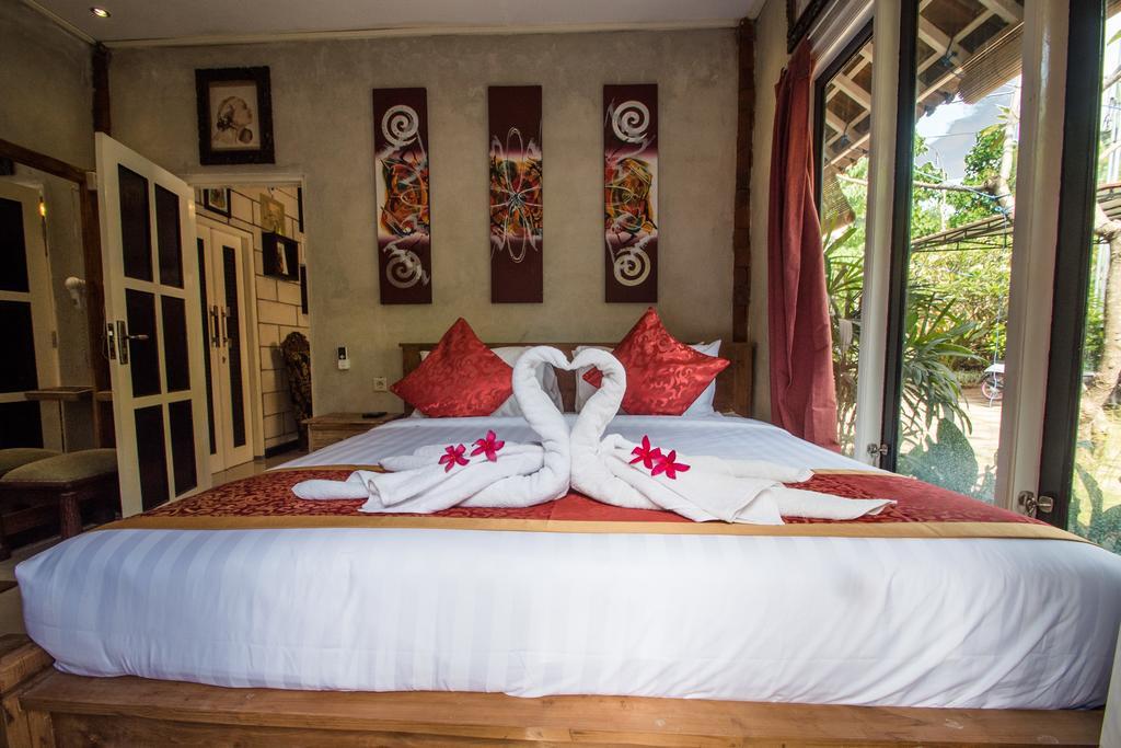 Hobbit'S House Homestay Banyuwedang Εξωτερικό φωτογραφία