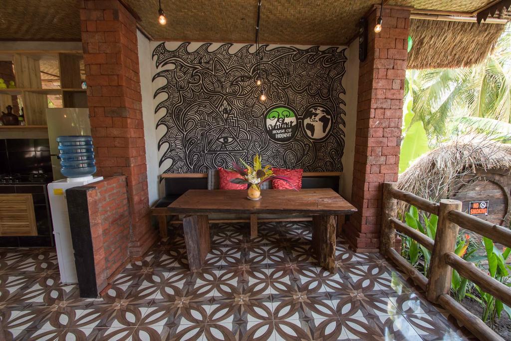 Hobbit'S House Homestay Banyuwedang Εξωτερικό φωτογραφία