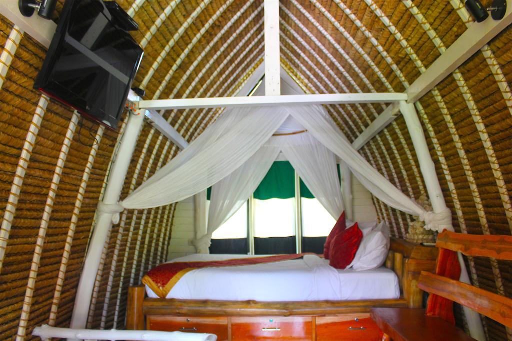 Hobbit'S House Homestay Banyuwedang Εξωτερικό φωτογραφία