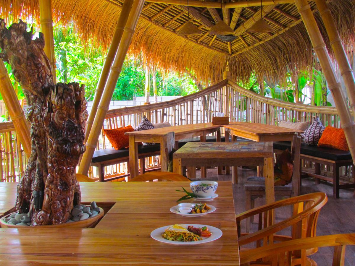 Hobbit'S House Homestay Banyuwedang Εξωτερικό φωτογραφία