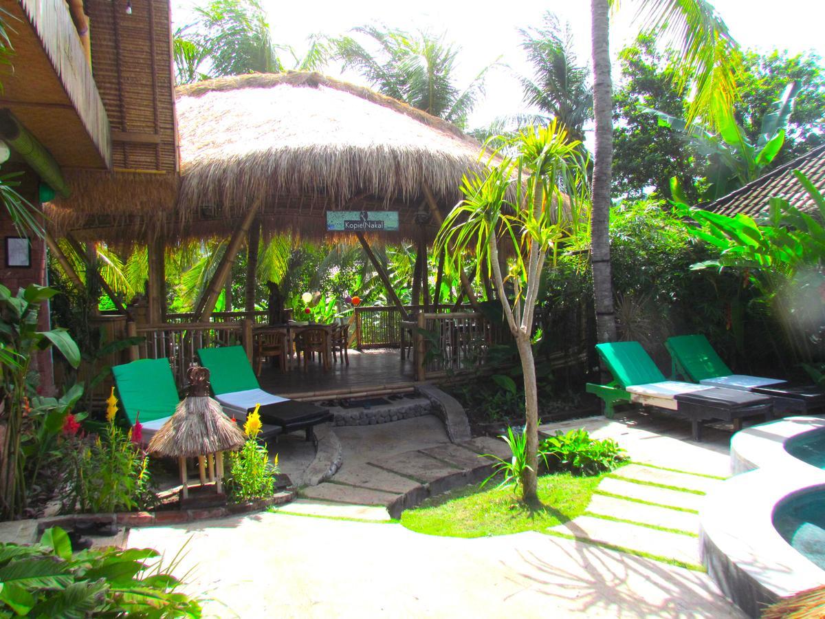 Hobbit'S House Homestay Banyuwedang Εξωτερικό φωτογραφία